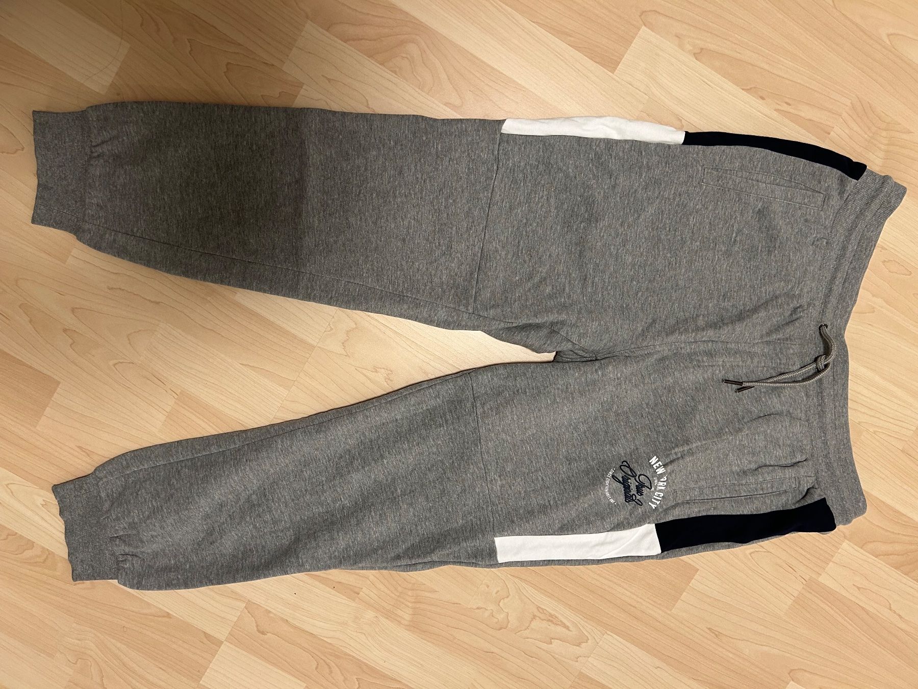 C&A Pantalons: Trainerhose C&A, Grösse M – Neuf (Voir description) à Rudolfstetten par lori_96