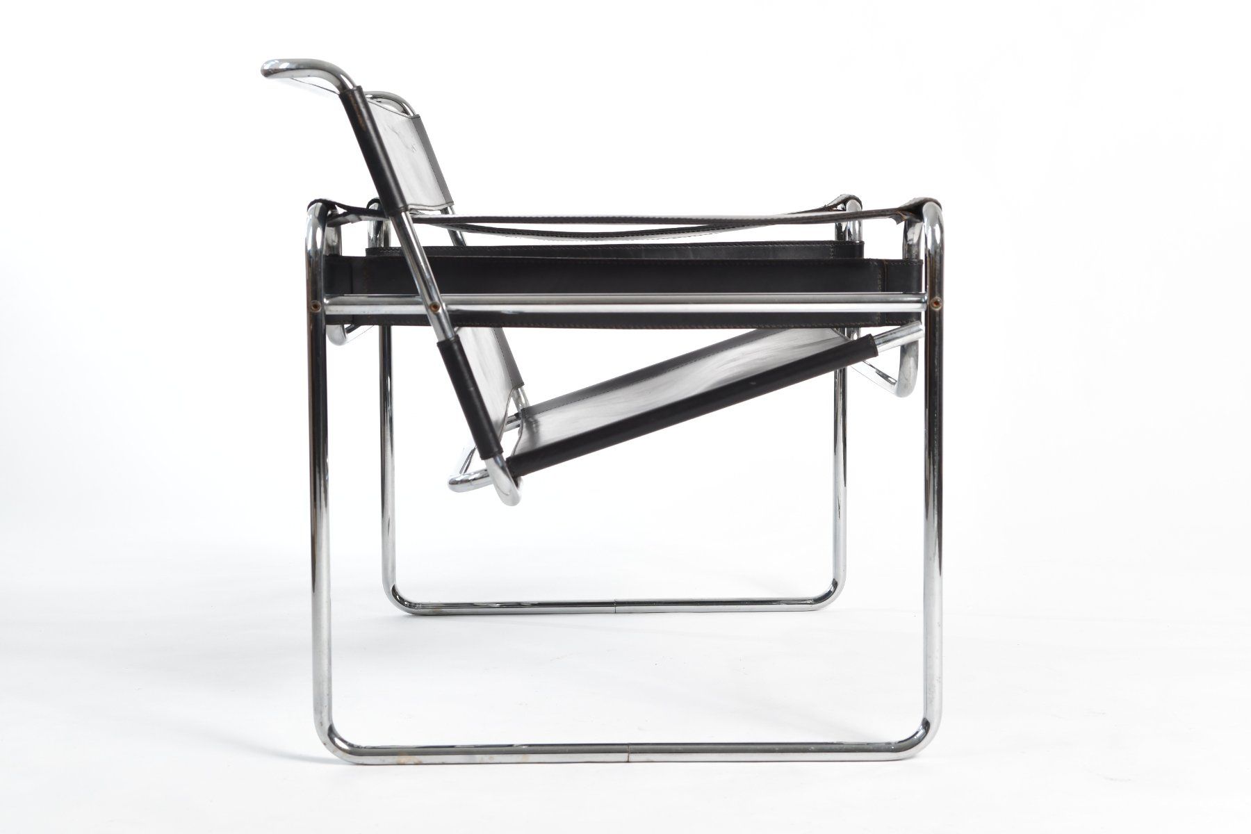 Breuer Poltrone: Marcel Breuer Wassily Chair – Usato da Zürich venduto da IndividumCH 3