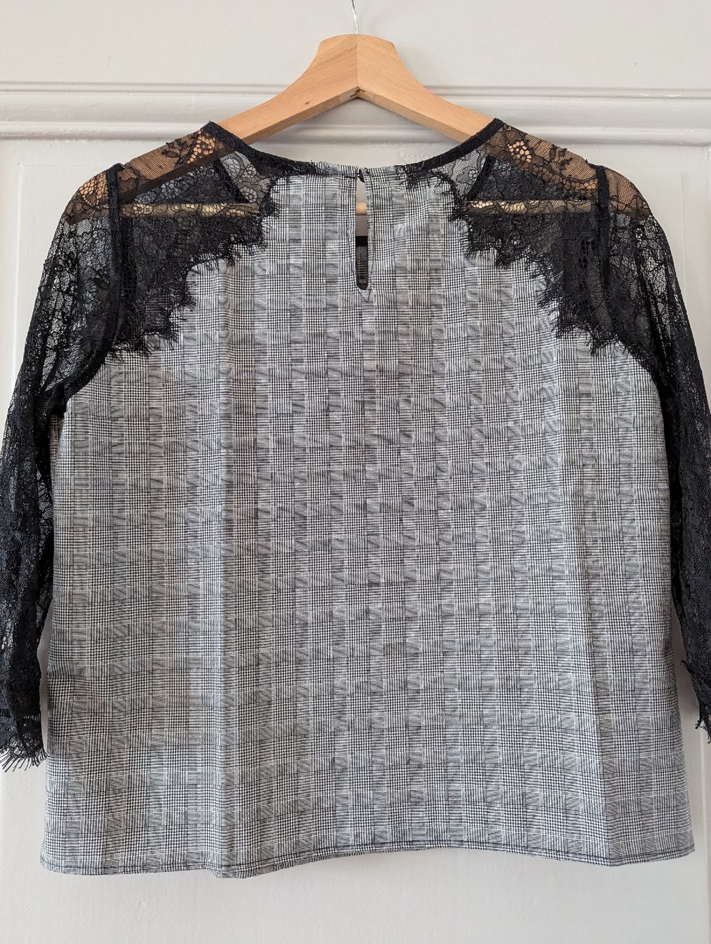 Zara Top: haut Zara M – Nuovo (secondo la descrizione) da Montreux venduto da dem_gyt9 3