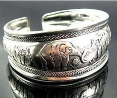 Armreif mit Elefanten (Tibet Silber) SONDERPREIS