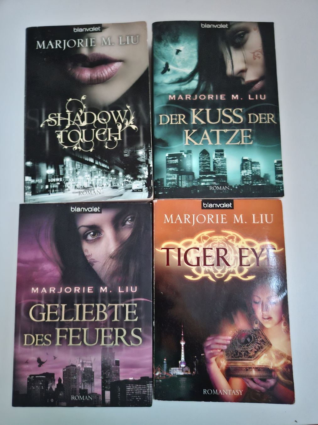 Libri: Marjorie M. Liu, 4 Romane, Shadow Touch – Usato da St. Ursen venduto da ann_jsw9