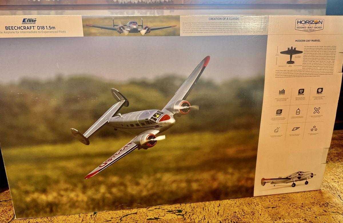 E-Flite Modellismo RC: Beechcraft D18 1.5m BNF Neu – Nuovo e nell'imballaggio originale da Oberwil i. S. venduto da PilotM 1