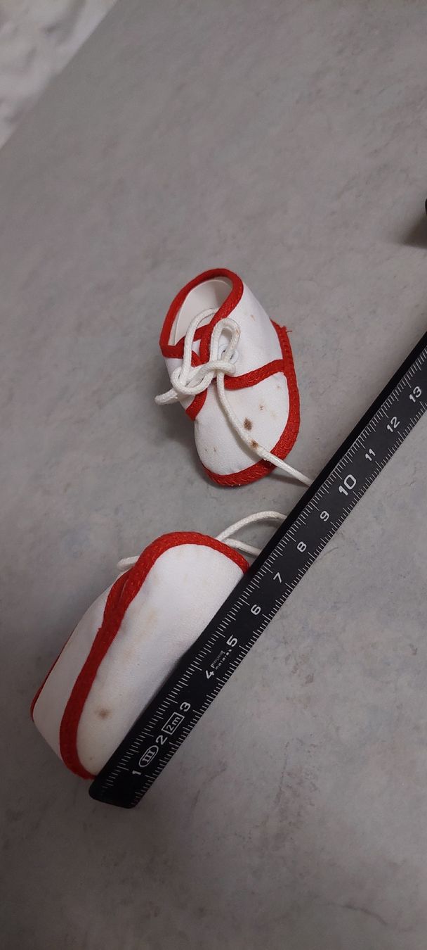 Puppen: 5Paar Puppenschuhe – Gebraucht aus Muri AG von nindo1 4