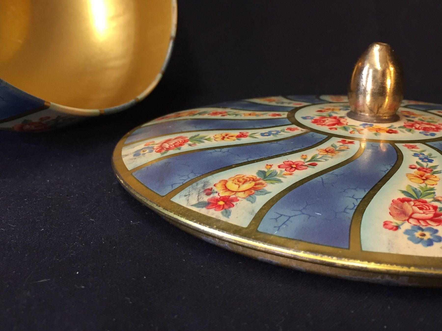 Zuccheriere: Wunderschöne Vintage Blech Dose – Usato da Schaffhausen venduto da vintageworld 9
