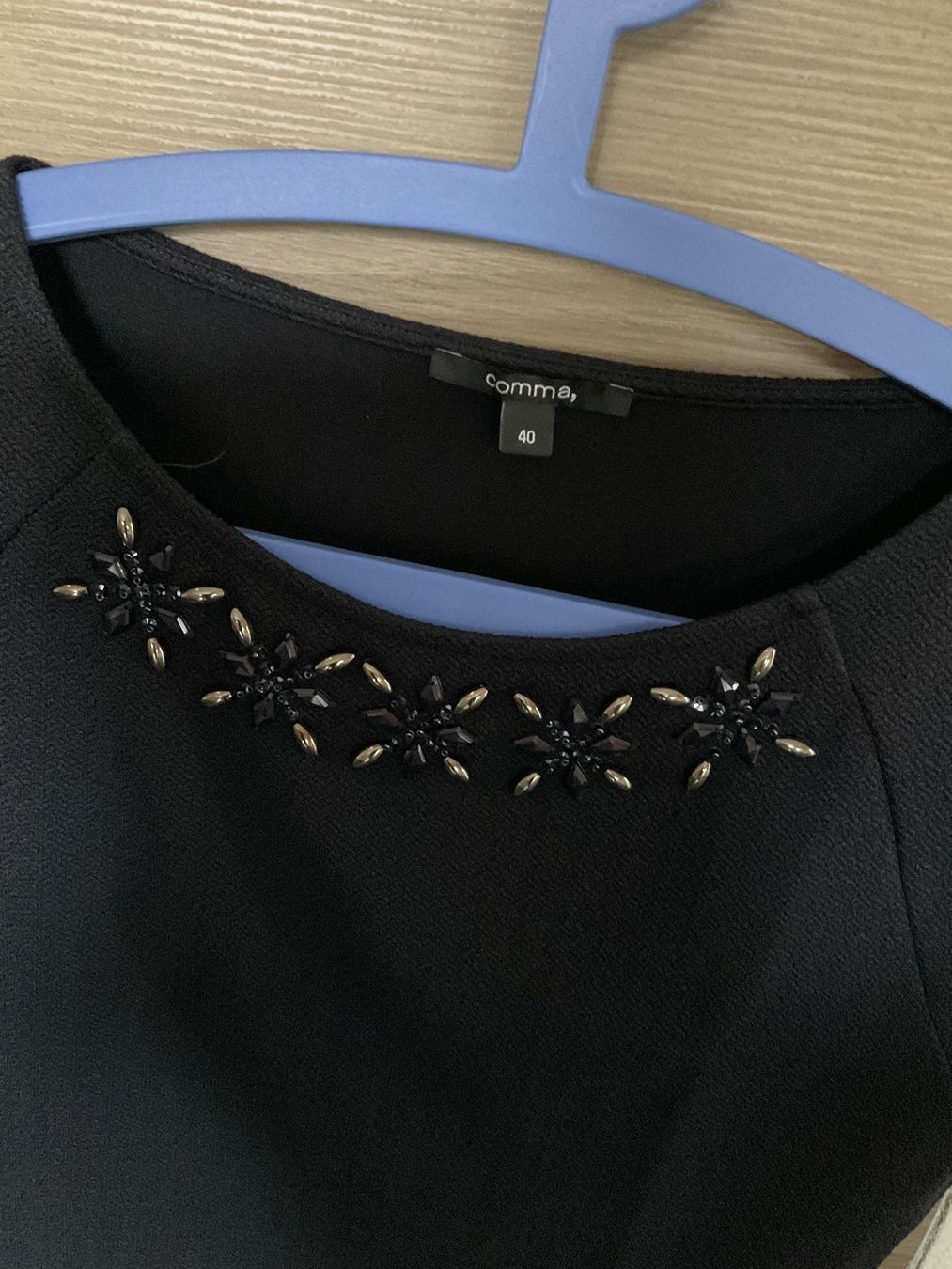 Comma Lotti di vestiti: sweat-shirt neuf comma – Nuovo (secondo la descrizione) da Riddes venduto da nati48