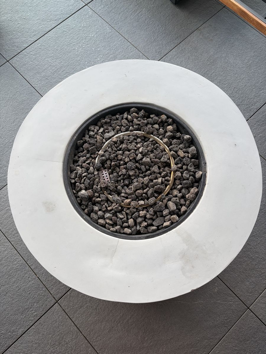 Cheminée: Grey gas fire pit, easy use, in good condition  – Gebraucht aus Zürich von MariaJC 1