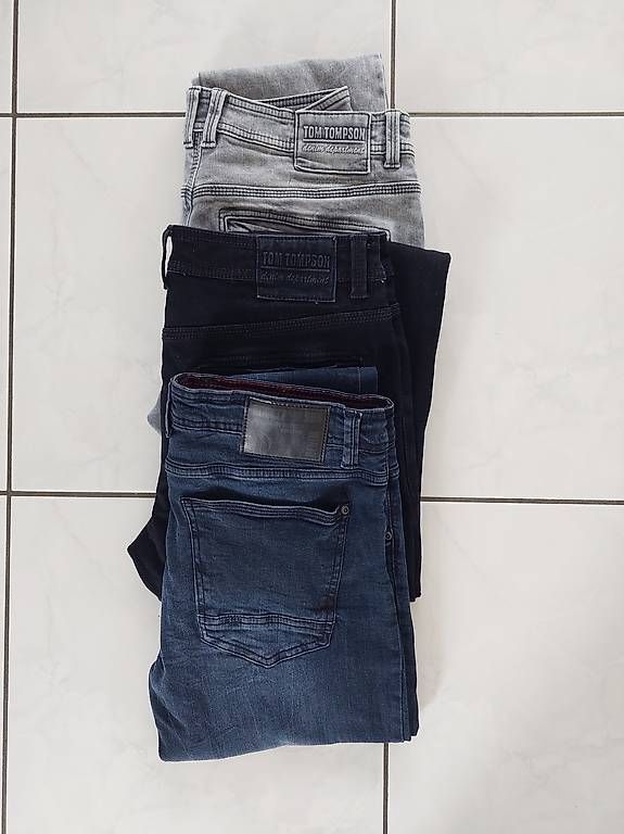 Jeans: 3 Jeans-Hosen TOM TOMPSON, Grösse 32/32 – Gebraucht aus Itingen von sil_jtd6