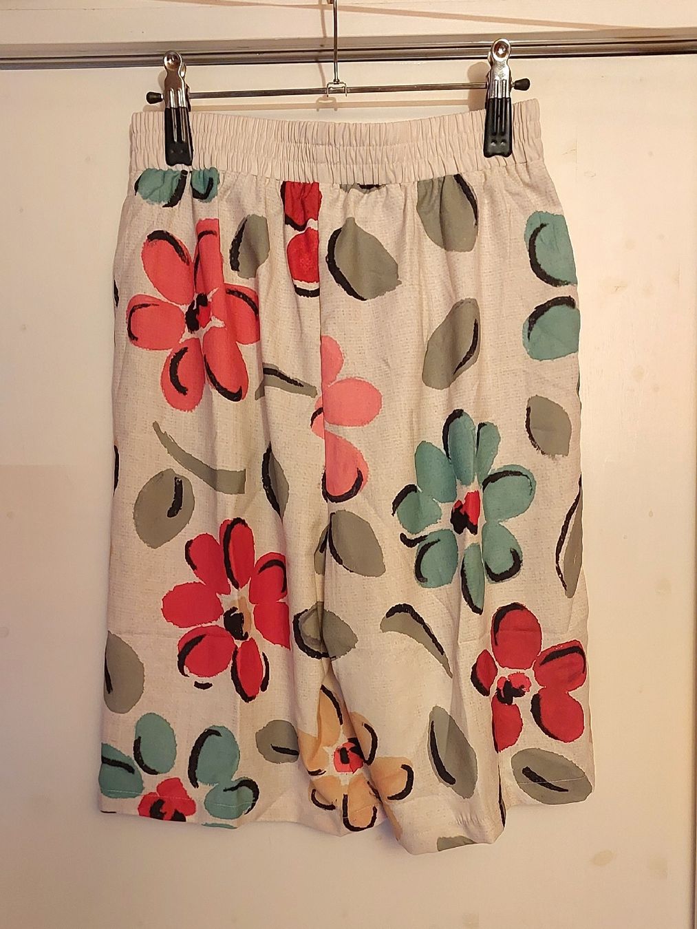 Pantaloni: Sommer Shorts – Nuovo (secondo la descrizione) da Brunnen venduto da CHOUCHOU. 1
