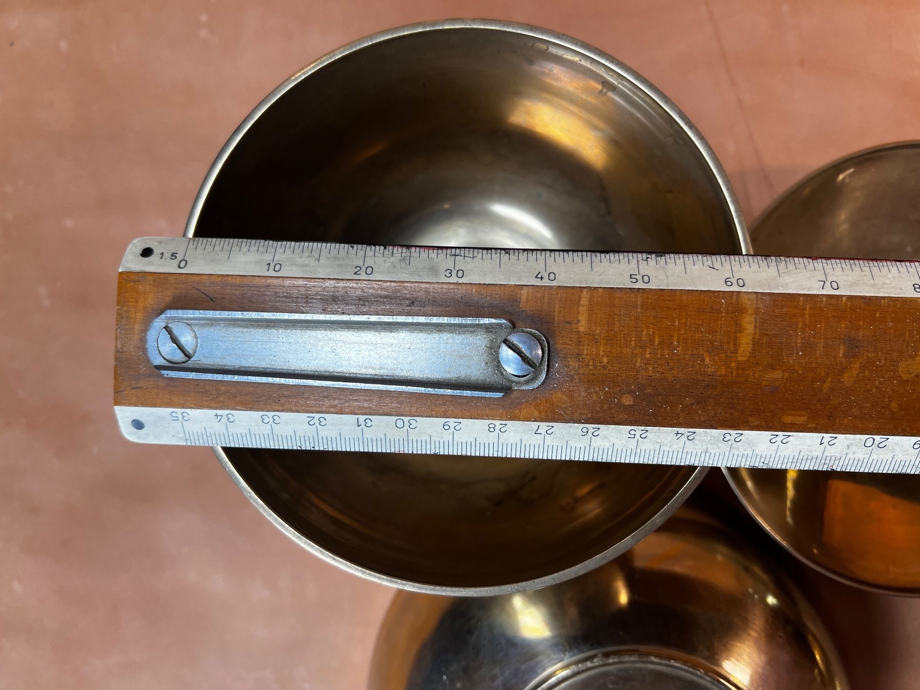Ciotole: CHINESISCHE ODER KOREANISCHE SCHALEN ODER GONGS – Usato da Riva San Vitale venduto da AM25 7