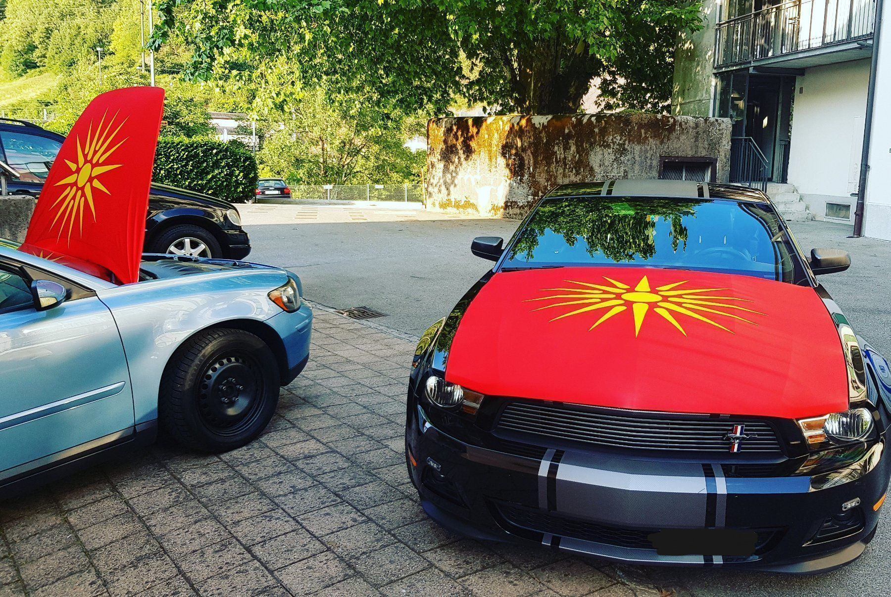 Bandiere: Mazedonien Motorhauben Flagge – Nuovo (secondo la descrizione) da Mollis venduto da Makedonce 2
