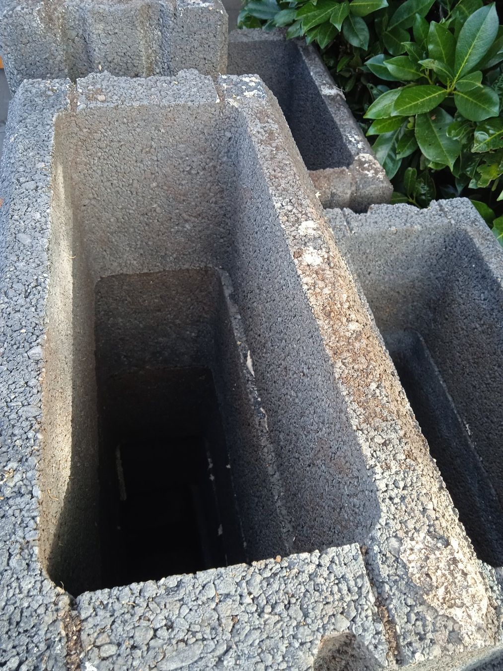 Pierres & tuiles: Kann Gartenmauer Normalstein Anthrazit – D'occasion à Rothrist par MaSa82 3