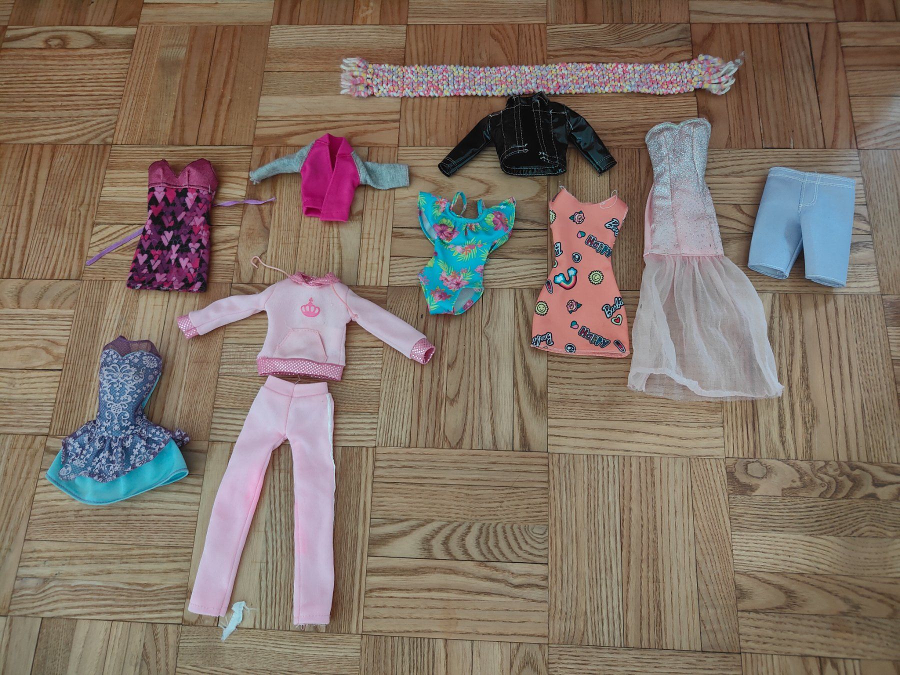 Giocattoli: Barbiepuppen mit Zubehör – Usato da Hinwil venduto da grb02 6