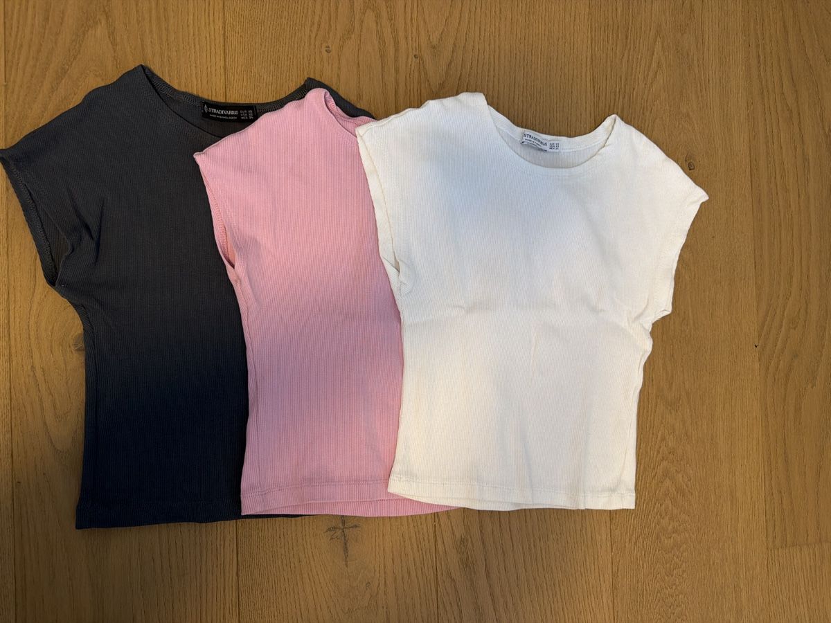 Stradivarius Tops: 3x Stradivarius Top XS – Gebraucht aus Hochfelden von man_6d68