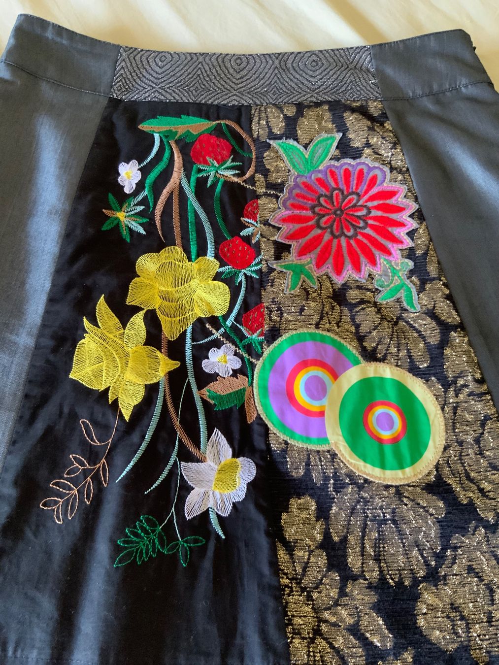 Desigual Röcke: Gonna Desigual – Gebraucht aus Montagnola von roc_6htd 5