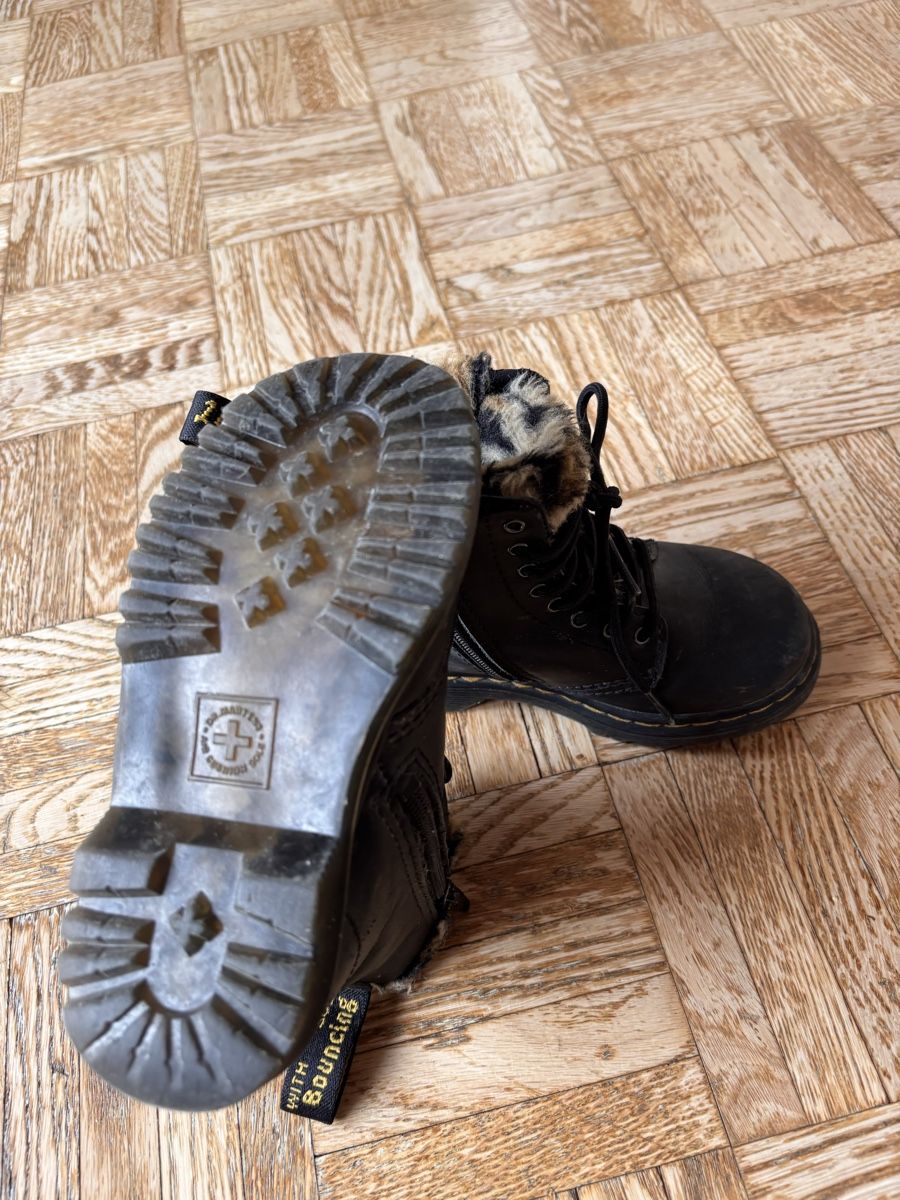 Dr. Martens Scarpe per ragazzi: Stiefel Dr. Martens 24 – Usato da Zürich venduto da jad_tw85 2