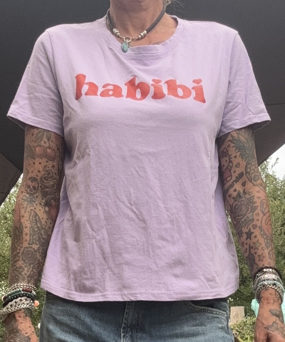 T-shirt: HABIBI Shirt / neu – Nuovo (secondo la descrizione) da hendschiken venduto da hippielfe