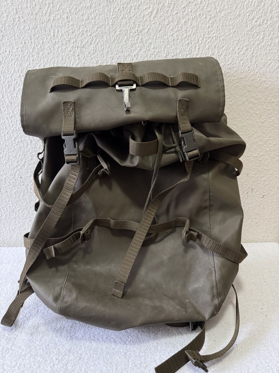Schweizer Armee Rucksäcke: Militär Kampfrucksack 90 – Gebraucht aus Lenzburg von Meister_k