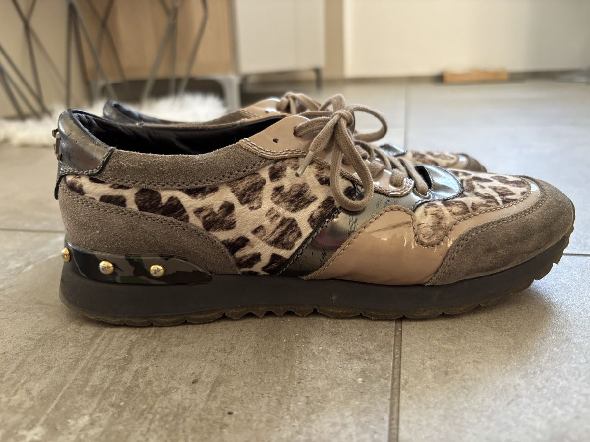 AGL Scarpe da donna: Baskets AGL, imprimé léopard, gris, argent, kaki – Usato da la chaux de fonds venduto da mar_2lnm 1