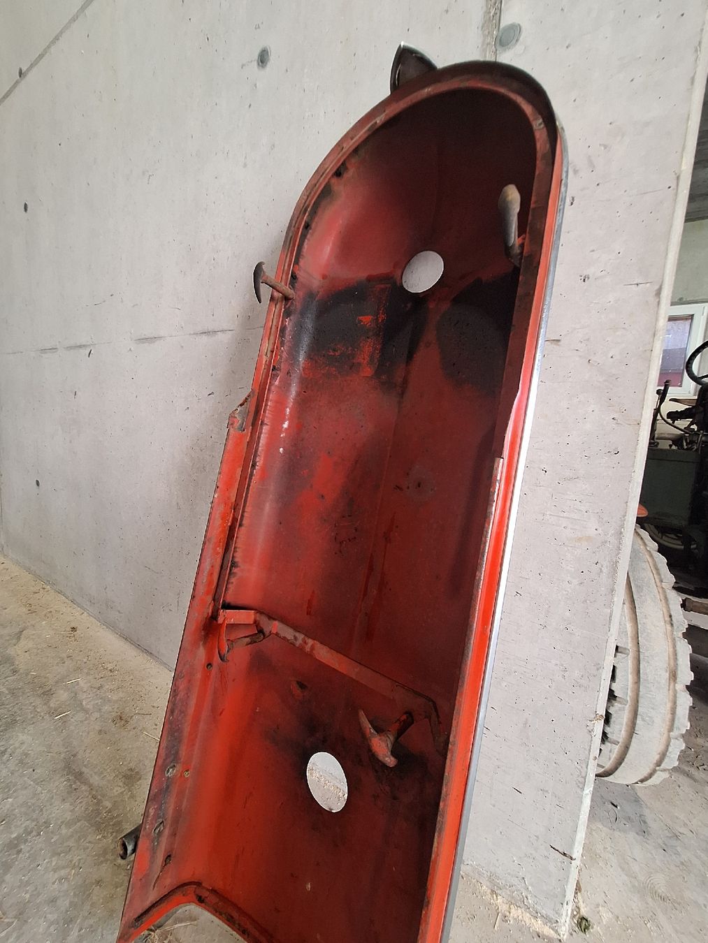 Hürlimann Trattori: Hürlimann Motorhaube – Usato da Elgg venduto da lambo1060 1