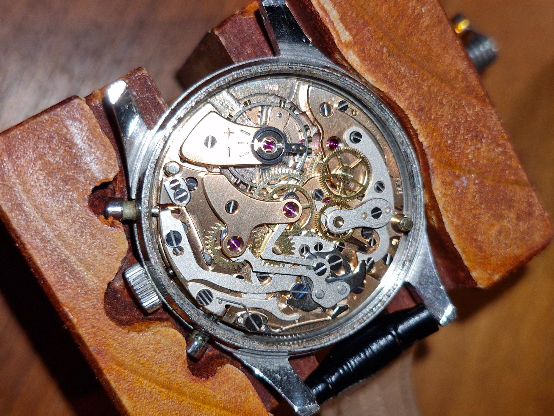 Longines Orologi: Vintage Chronograph mit Handaufzug – Usato da Birrhard venduto da Marki-Mark 7