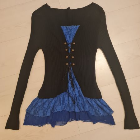 Pullover mit Bluseneinsatz Gothic- Stil Grösse L
