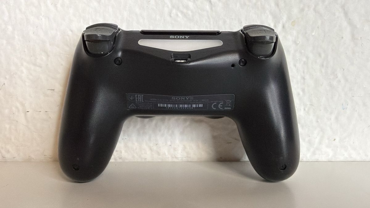 Sony Controller: Sony PlayStation 4 Controller 🎮 – Usato da Ehrendingen venduto da bubulence 1