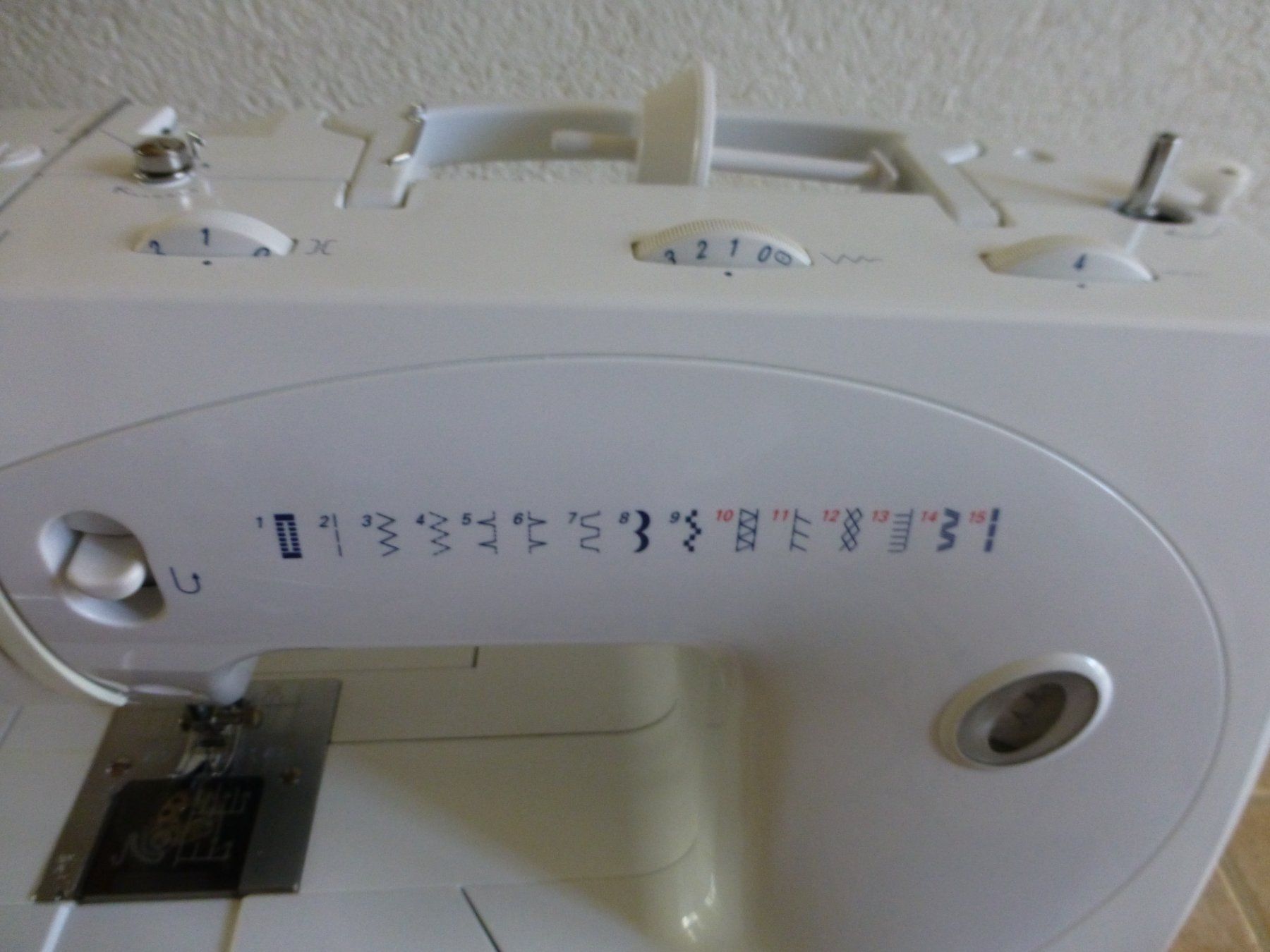 Macchine da cucire: Nähmaschine von Bernette 65 – Usato da Würenlingen venduto da drago56 8