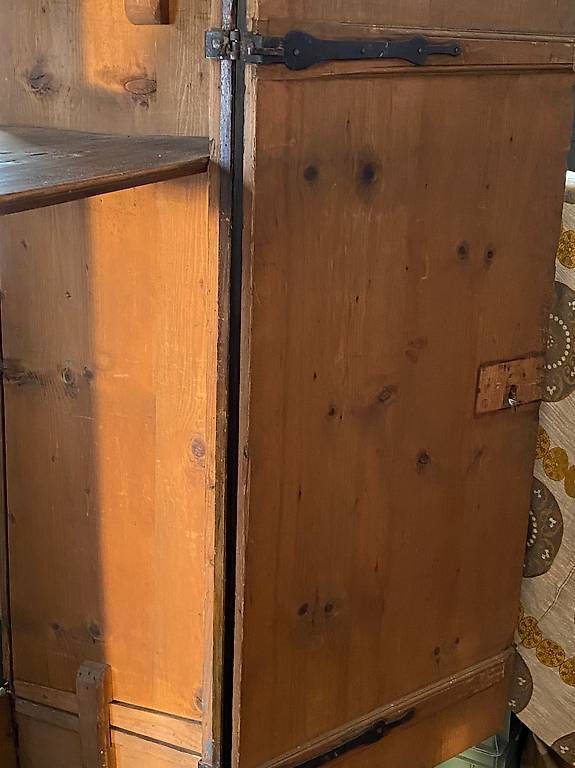Schränke: Antiker Barockschrank von ca 1740 – Gebraucht aus Rorschacherberg von Harry17 2
