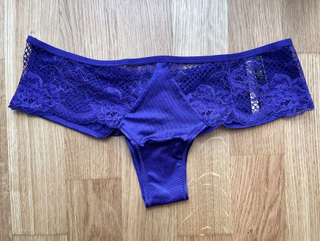 Victoria’s Secret Very Sexy Cheeky Panty  S NEW