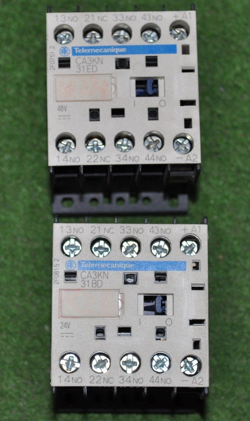 Componenti elettronici: 2 Stück  Relais / Schütz – Usato da Vilters venduto da Panera 2