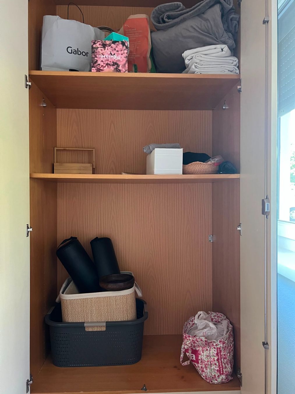 Armoires: Kleiderschrank mit Spiegelfronten Länge 314cm Höhe 220cm b60 – D'occasion à Laufenburg par pat_7wfr 2