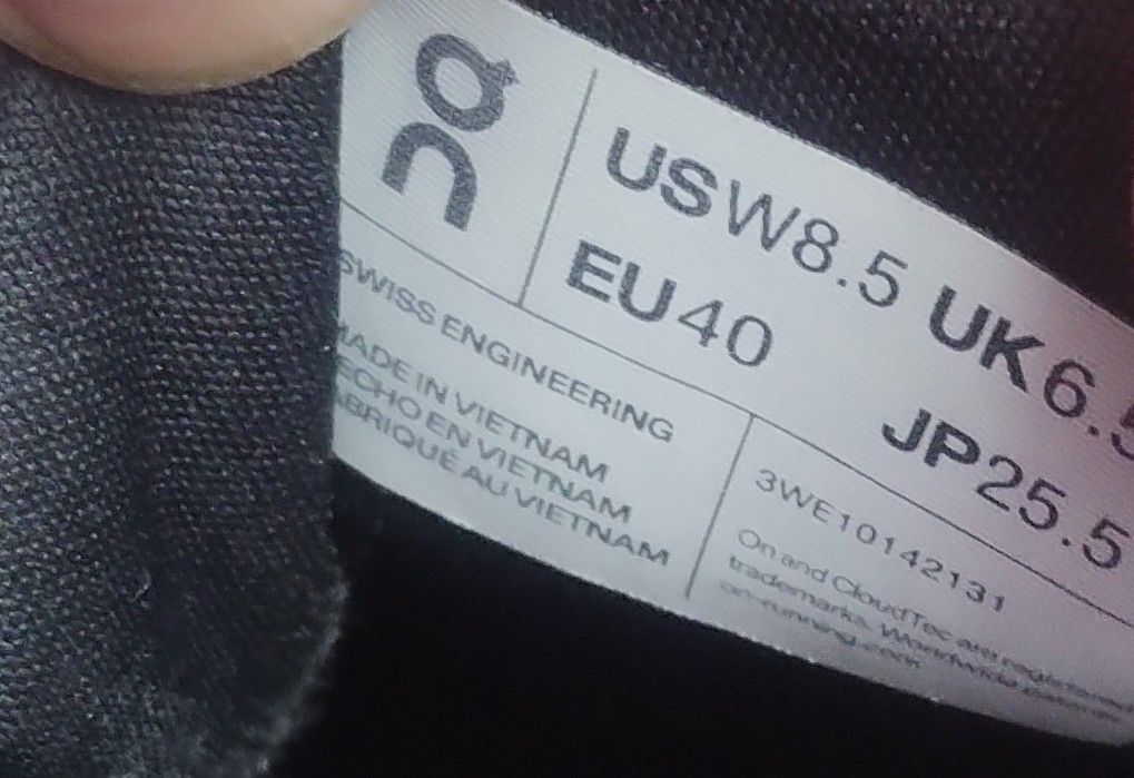 On Herrenschuhe: On Cloud Waterproof Grösse 40 Top – Gebraucht aus Schiers von bak007 4