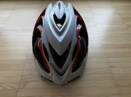 Hochwertiger LAZER Helm in Rot/Weiß stylisch und sicher