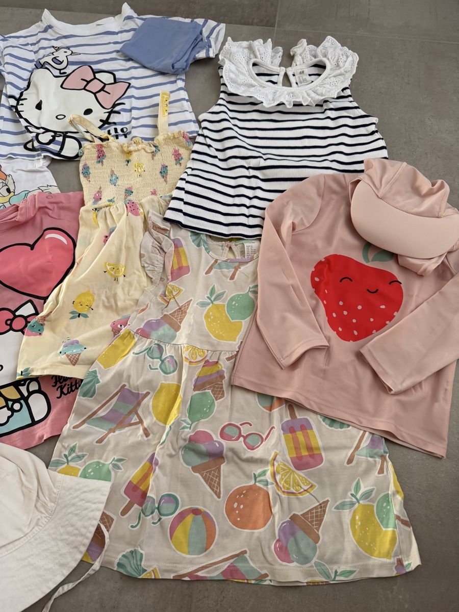 H&M Lotti & Set di vestiti: Sommer Set Mädchen Kleiderpaket, Grösse 92, H&M – Usato da Geroldswil venduto da CarrieO91 2