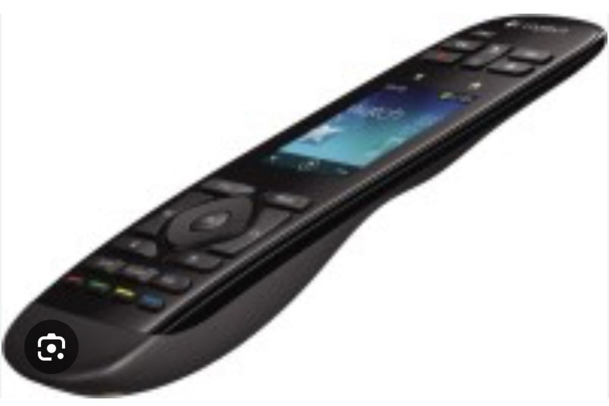Logitech Telecomandi: Logitech Harmony Ultimate  – Usato da Bettwiesen venduto da Chair 1