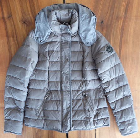Winterjacke/Daunenjacke Street One Farbe taupe Grösse 38
