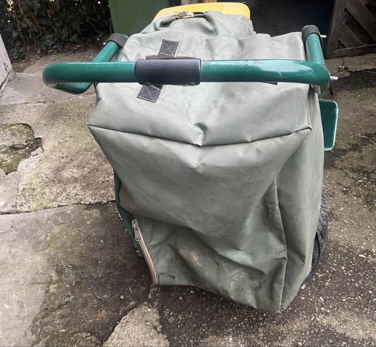 Soffiatori & Aspiratori per foglie: Yard-Man 55 Laubsauger/häcksler – Usato da Illnau venduto da Dimi001 3