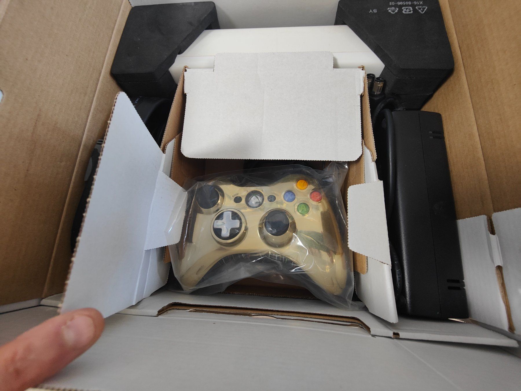 Microsoft Consoles: Console Xbox 360 "Édition Star Wars" en Boîte – D'occasion à Châtelaine par Chompis 3