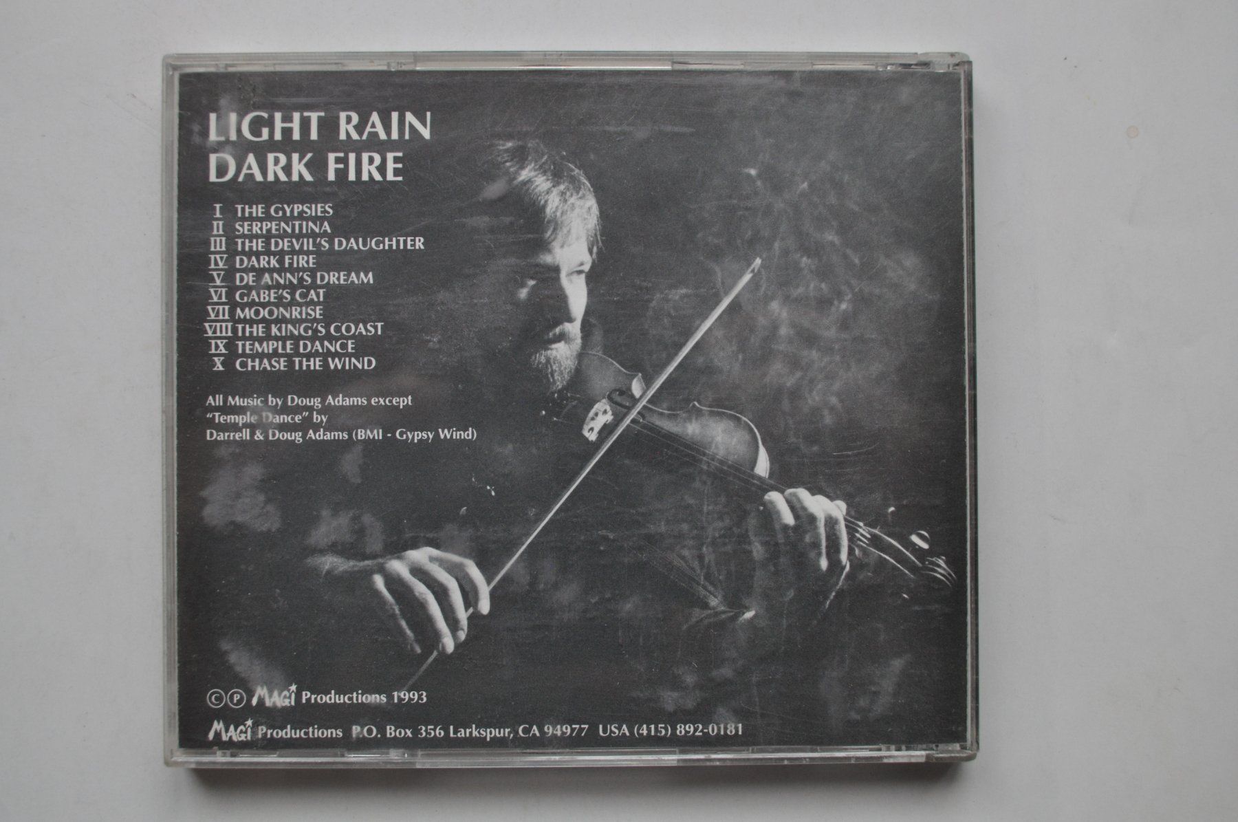 CDs: Light Rain - Dark Fire – Gebraucht aus Marin-Epagnier von Vinil68 1
