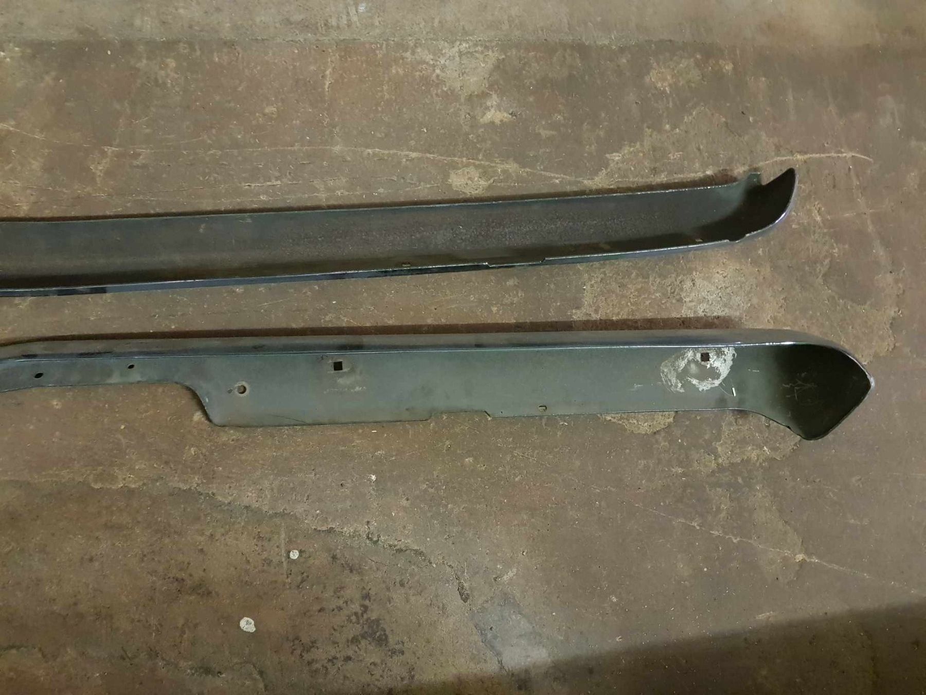 Tutti pezzi di ricambio auto: Stossstangen 1970-1974  Barracuda – Usato da Niedergösgen venduto da usc_8qc6 4