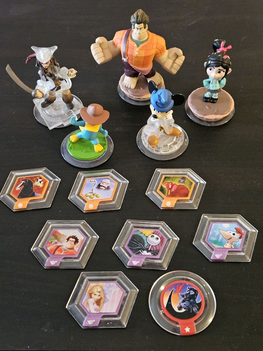 Disney Statuette: Disney Infinity Figuren und Power Discs Konvolut Sammlung – Usato da Oberdorf BL venduto da BaldenEagle