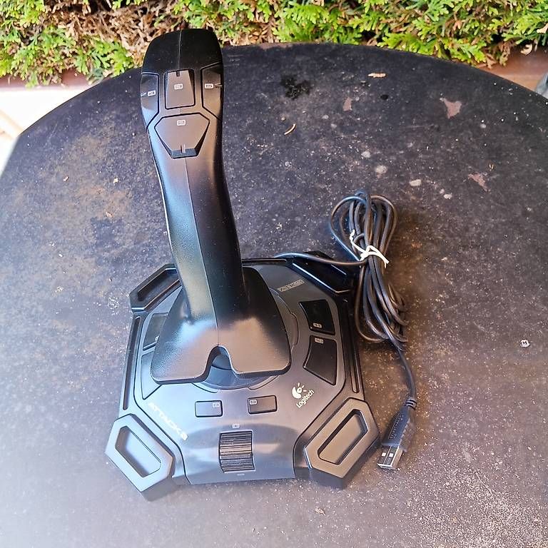 Controller: Logitech Attacke 3  – Gebraucht aus Fehraltorf von Ilor10