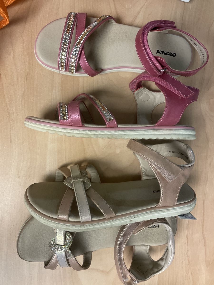 Graceland Scarpe per ragazze: 2 Paar Graceland Maedchen Sandalen, Gr. 34 – Usato da Obergerlafingen venduto da cabo4 1