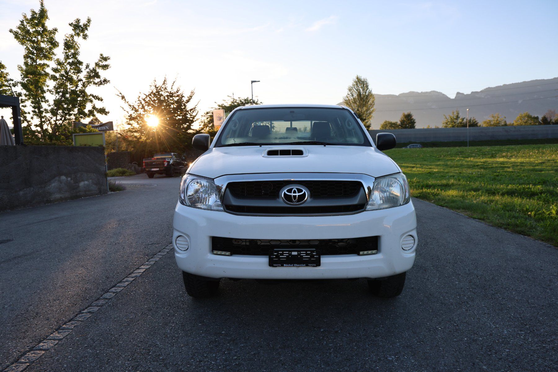 Toyota Veicoli commerciali: Toyota Hilux – Usato da Widnau venduto da Bucher_AG_Gartenbau 1