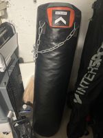 Outshock-Boxsack mit Ketten (Decathlon)