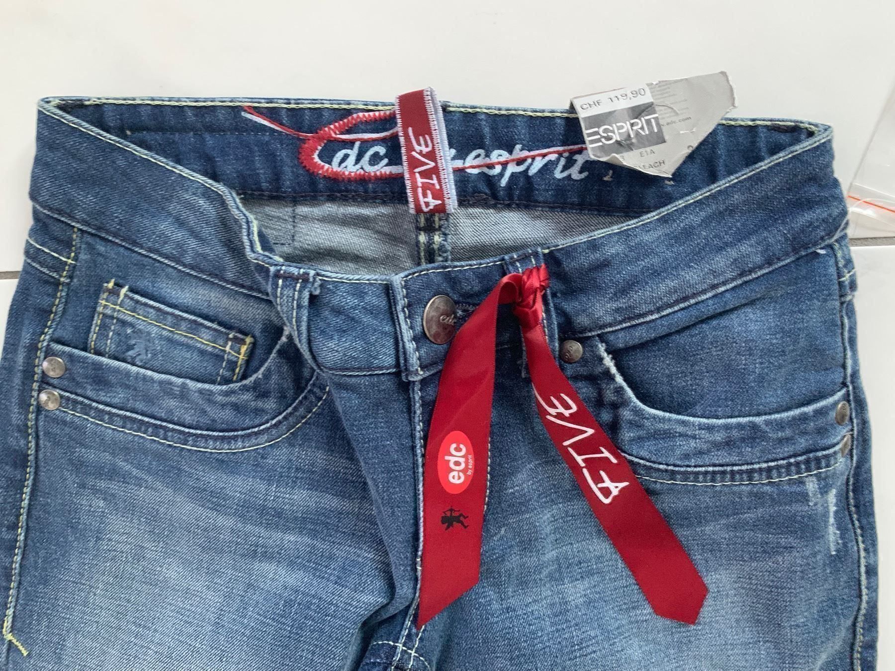 Esprit Jeans: ESPRIT EDC Jeans W25 L30 – Nuovo e nell'imballaggio originale da Genève venduto da sunandwind 3