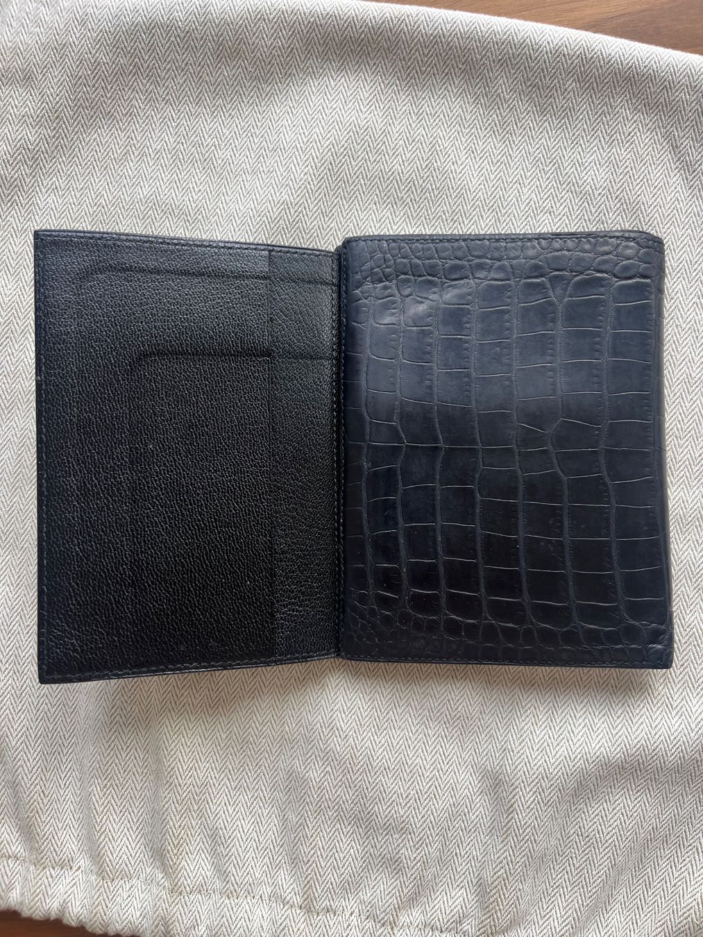 Hermès Brieftaschen: Hermes Wallet Black Alligator – Gebraucht aus Genève von tal_y2gs 4