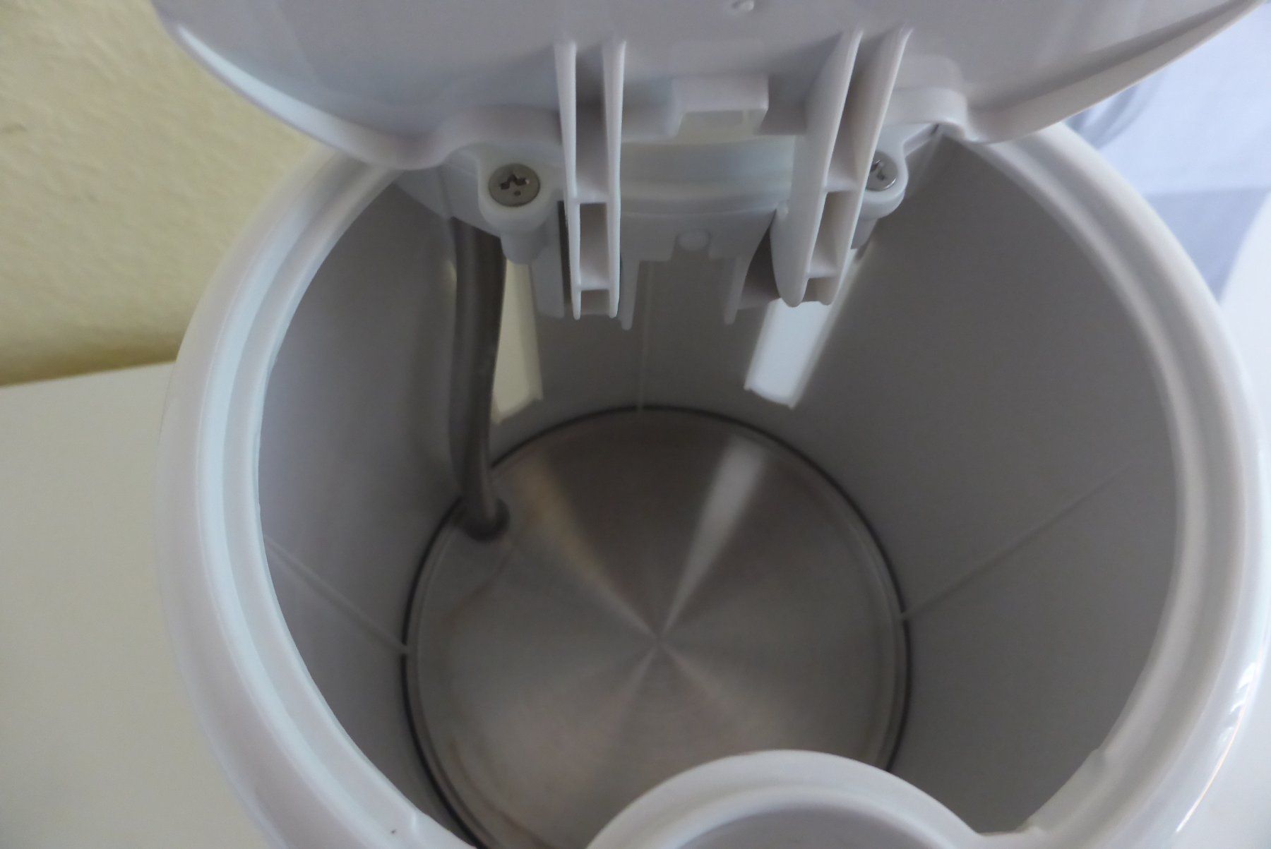 Primotecq Bollitori: Wasserkocher Primotec - 1500 Watt – Usato da Brunnadern venduto da vapiano 1