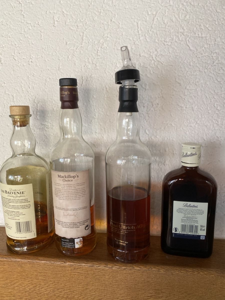 Ballantines Bevande alcoliche: Single Malt Whisky 4 angebrauchte Flaschen – Usato da Pfäffikon SZ venduto da Anita8808 1