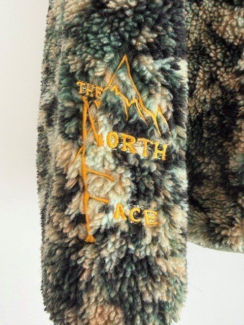 North Face Giacche: The North Face Fleece Pulli Tarnmuster Grösse L – Usato da Bern venduto da howi72 1